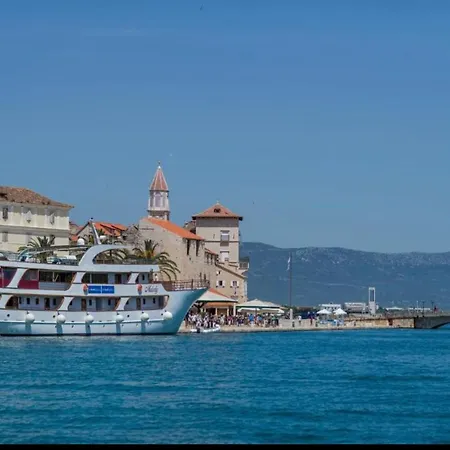 Antonio Lägenhet Trogir